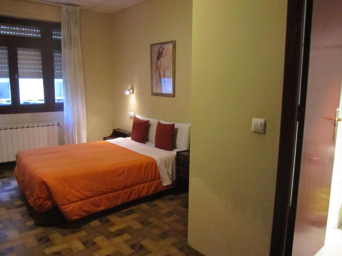 Hostal Real Vigo Exterior photo